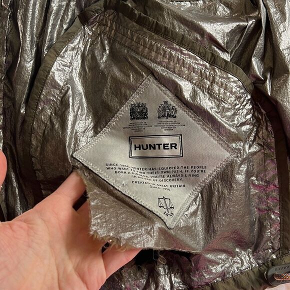 Hunter Ultra Lightweight Windbreaker *damaged* - Picture 7 of 9